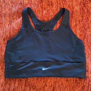 Black Nike Swoosh Pocket Sports Bra